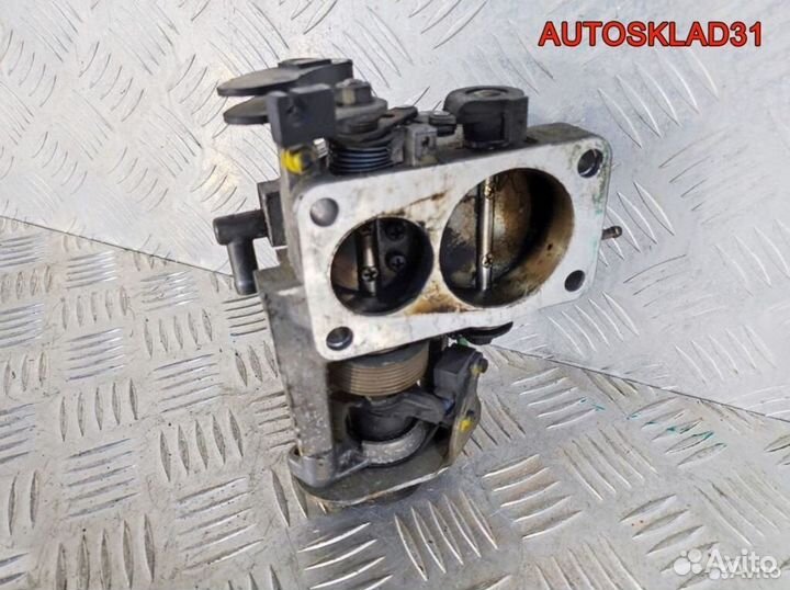 Заслонка дроссельная Audi 80 B4 2.0 ABK 048133063D