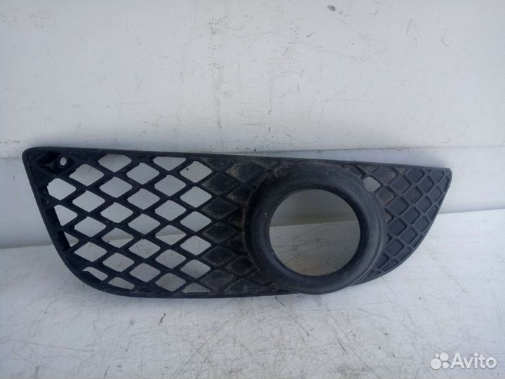 Решетка в бампер левая Mitsubishi Lancer X 2010г