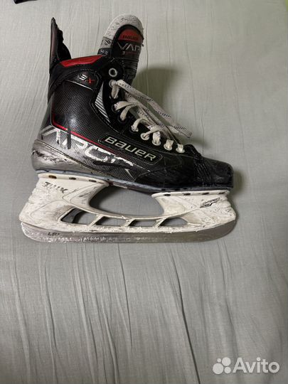 Хоккейные коньки bauer