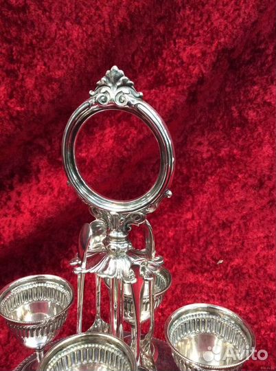 Винтажный посеребренный круэт для яиц