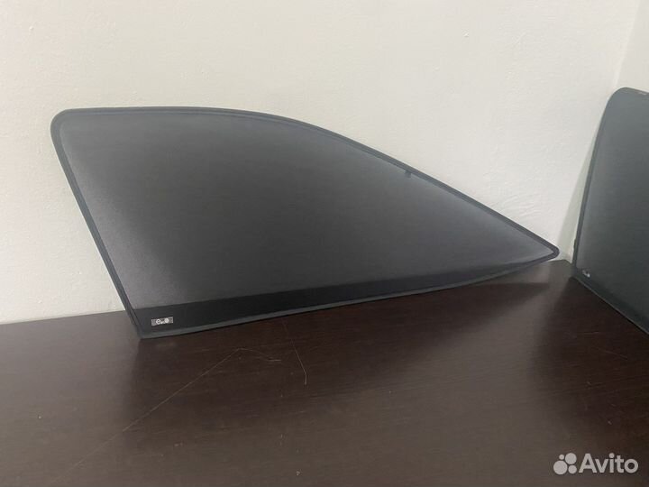 Каркасные шторки на Toyota RAV4