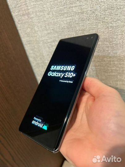 Samsung Galaxy S10+, 8/128 ГБ