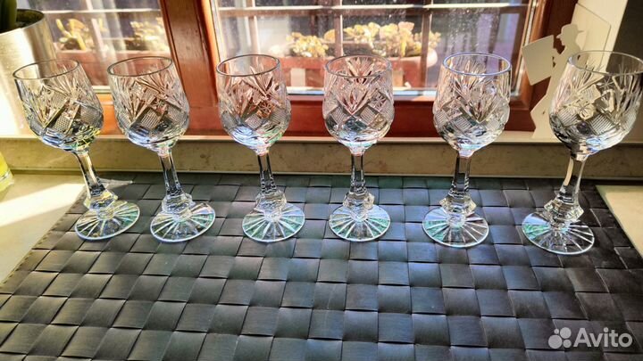 Графин хрустальный + 6 рюмок