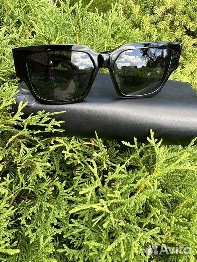 Солнцезащитные очки dior