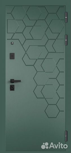 Входная дверь в квартиру с зеркалом