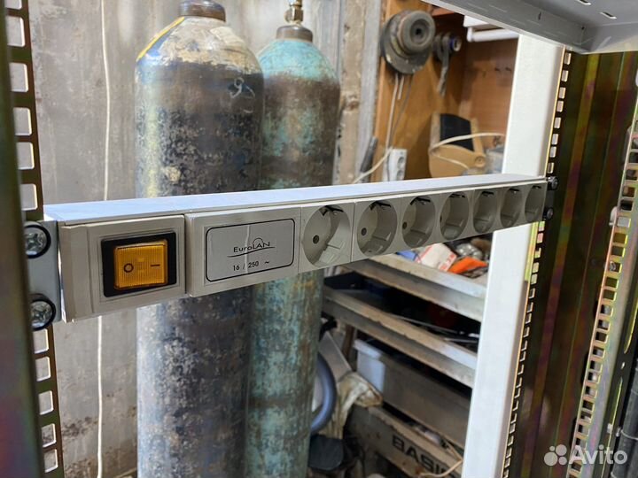 Серверный шкаф