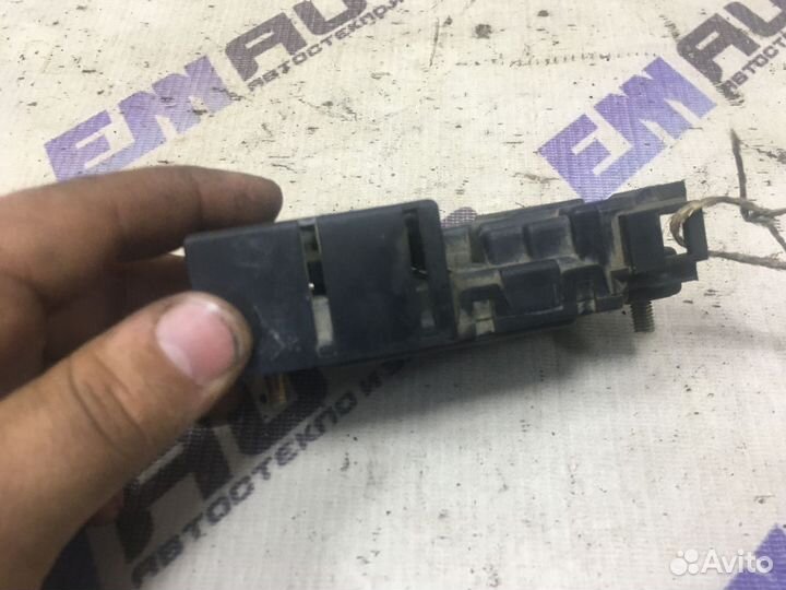 Активатор замка двери задней левой Хендай Соната 4