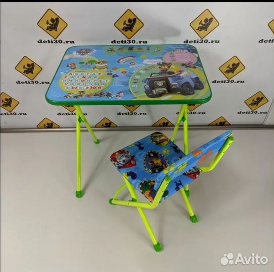 Детский стол и стул, мольберт