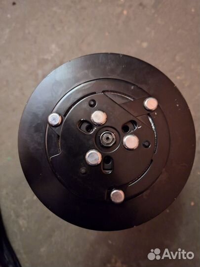 Компрессор кондиционера Renault