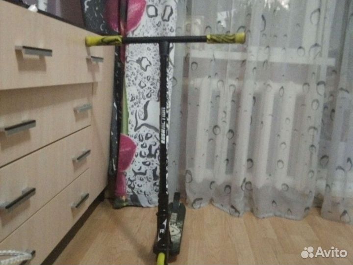 Трюковой самокат Rush action