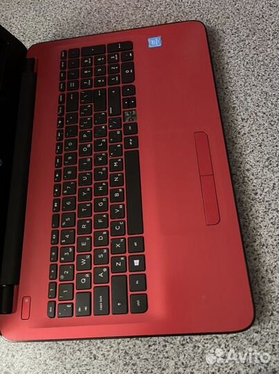 Ноутбук HP 15-ay049ur