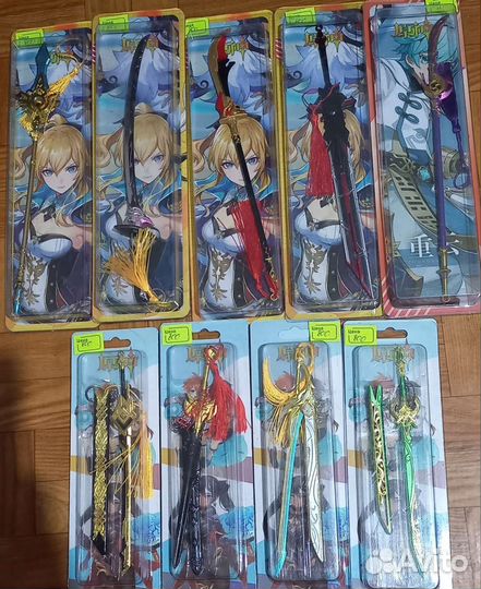 Меч брелок из Геншин импакт