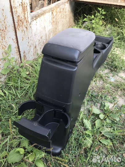 Подлокотник Honda Fit/Jazz