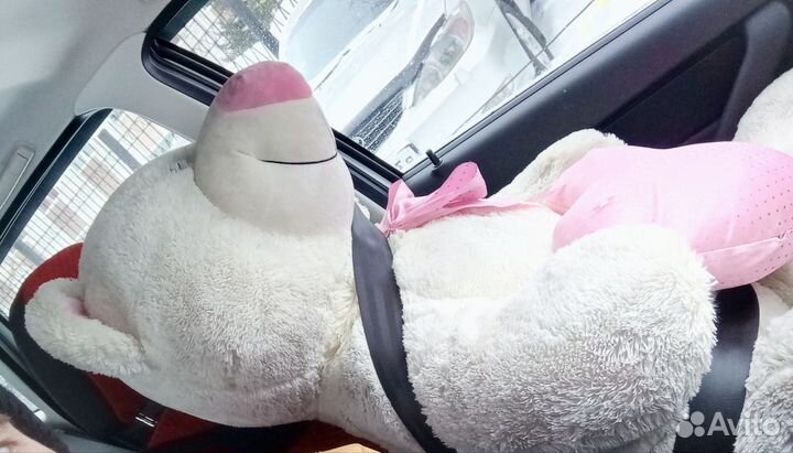 Огромный плюшевый медведь