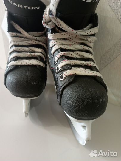 Коньки хоккейные