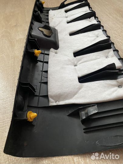 Накладка задней панели Hyundai Solaris 1