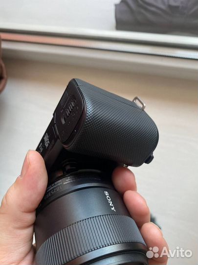 Sony ZV-E10 KIT 16-50mm (+3 Батарейки)