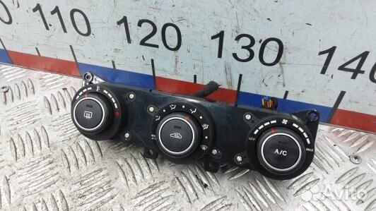 Блок управления печки и климат-контроля KIA CEE'D