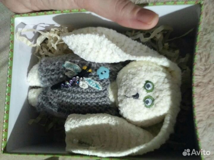 Зайчик милашка ручная работа в коробке