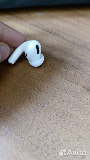 Наушники apple airpods pro левый