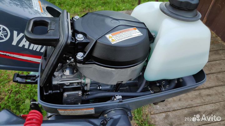 Лодочный мотор Yamaha 3
