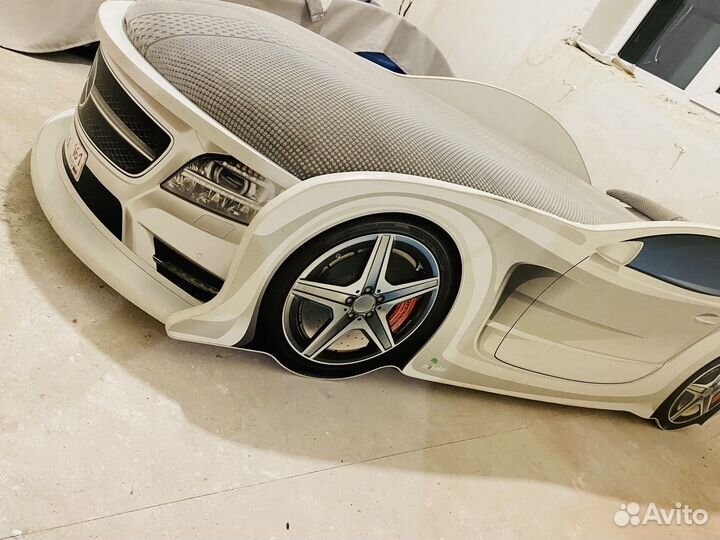 Кровать-машина