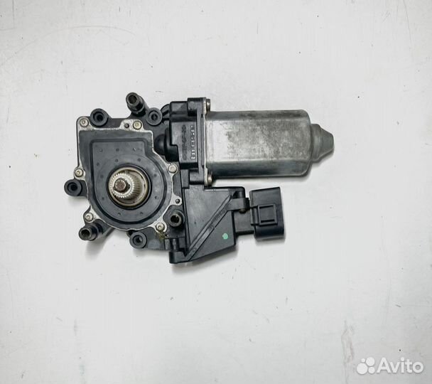 Моторчик стеклоподъемника Audi а4b5