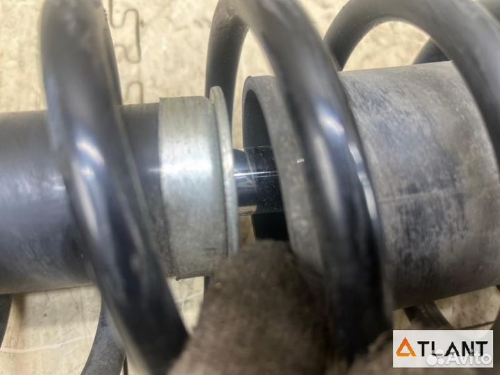 Стойка передняя левая suzuki MR wagon