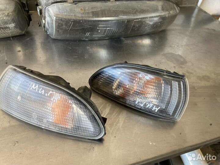 Поворотник правый Митсубиси Галант 96 год