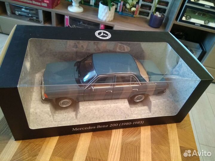 Модель Мercedes Benz 200 W 123 кузов 1/18