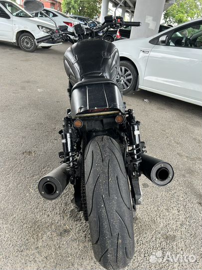 Yamaha XJR 1200