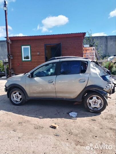 Патрубок радиатора Renault Sandero K4M 842 2016