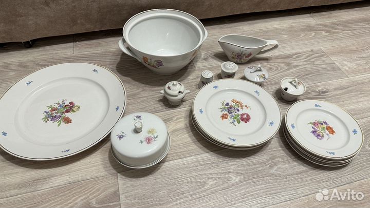 Столовый набор Дулево 