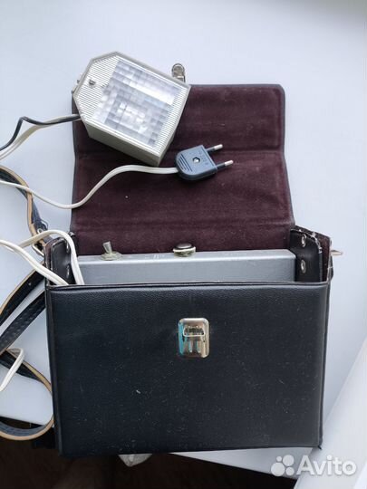 Пленочный фотоаппарат зенит ет Гелиос 44-2