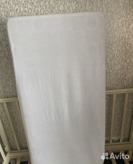 Детская кроватка с матрасом (см.описание)