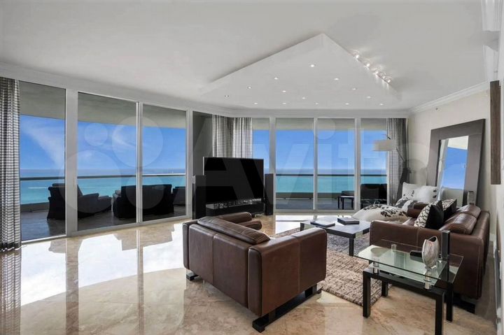 3-к. квартира, 150 м², 15/25 эт.