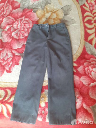 Школьный костюм для мальчика 128 серый