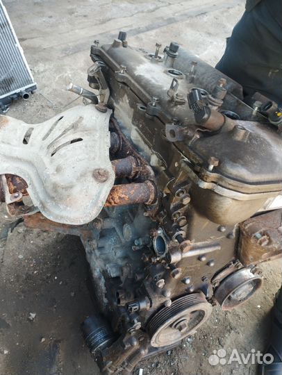 Двигатель 1ZR на запчасти