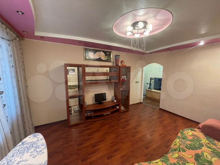 2-к. квартира, 56 м², 6/9 эт.