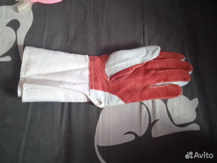Перчатка для фехтования