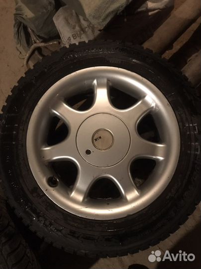 R15 Nokian Tyres Hakkapeliitta 5 195/65, PCD 5x110 DIA 66.5