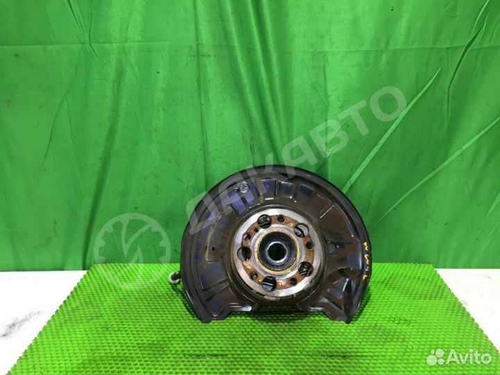 Цапфа (кулак) задняя левая Mercedes-Benz C W204