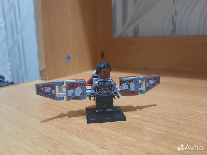 Lego marvel super heroes 76101 и 76104