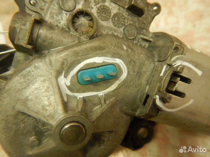 Моторчик заднего стеклоочистителя (дворника)