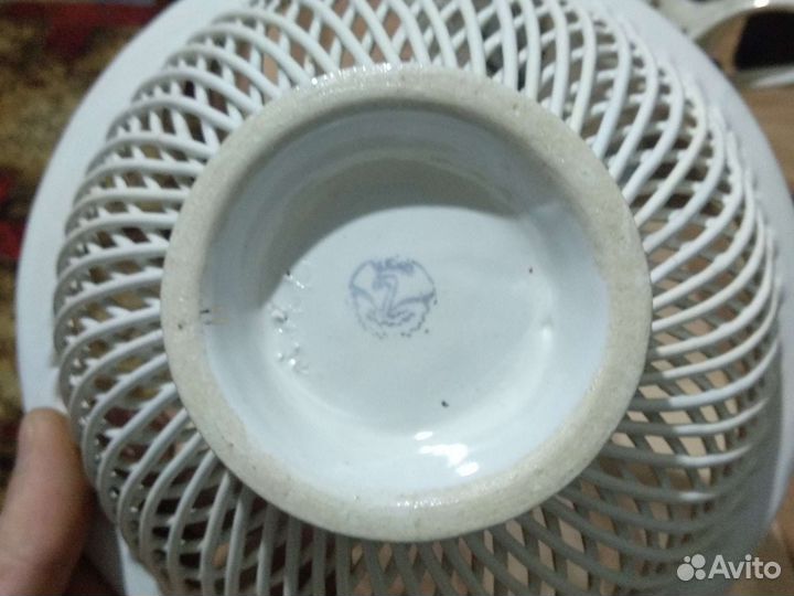 Сухарница с прорезным бортом, фаянс, золочение