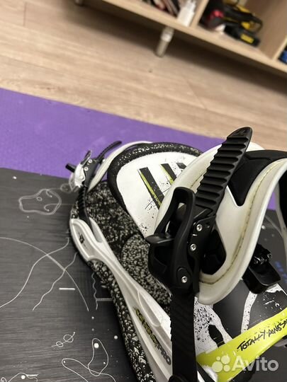 Крепления для сноуборда union