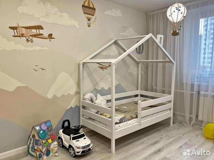 Детская кровать домик