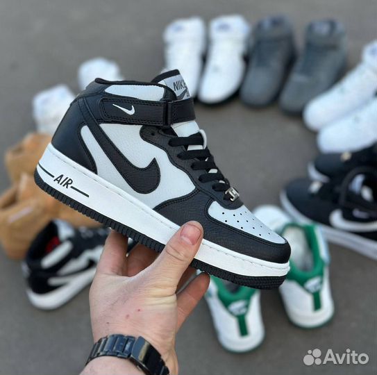 Кроссовки оптом