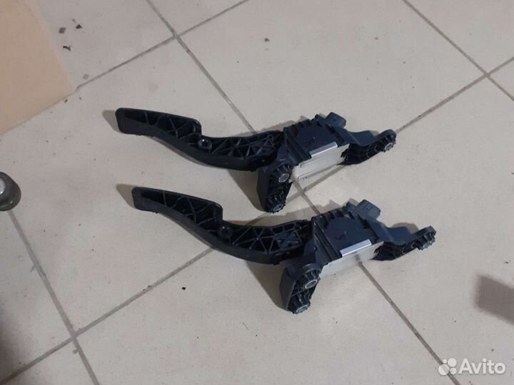 Педаль газа Hyundai Solaris 2 Kia Rio 4