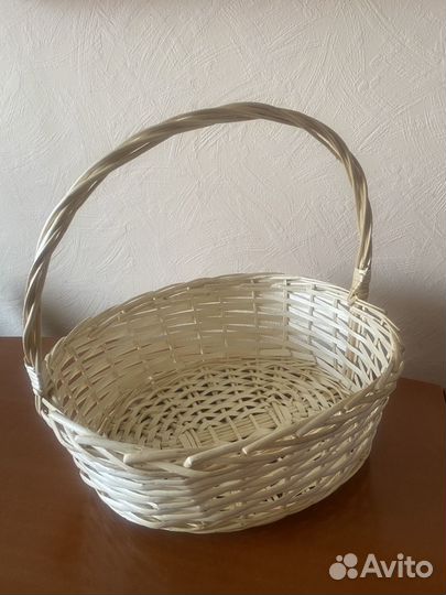 Корзина плетеная